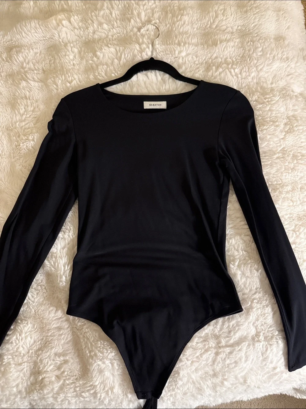Aritzia contour crew bodysuit - Picture 1 of 3